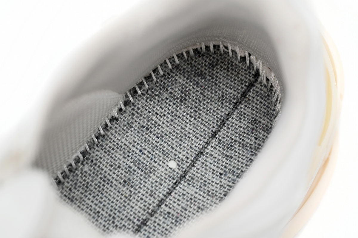 Balenciaga Wmns Triple S 'Logotype - White' 524039 W2FAB 9010 - Stylish Women's Sneakers Balenciaga Wmns Triple S 'Logotype - White' 524039 W2FAB 9010 - Stylish Women's Sneakers