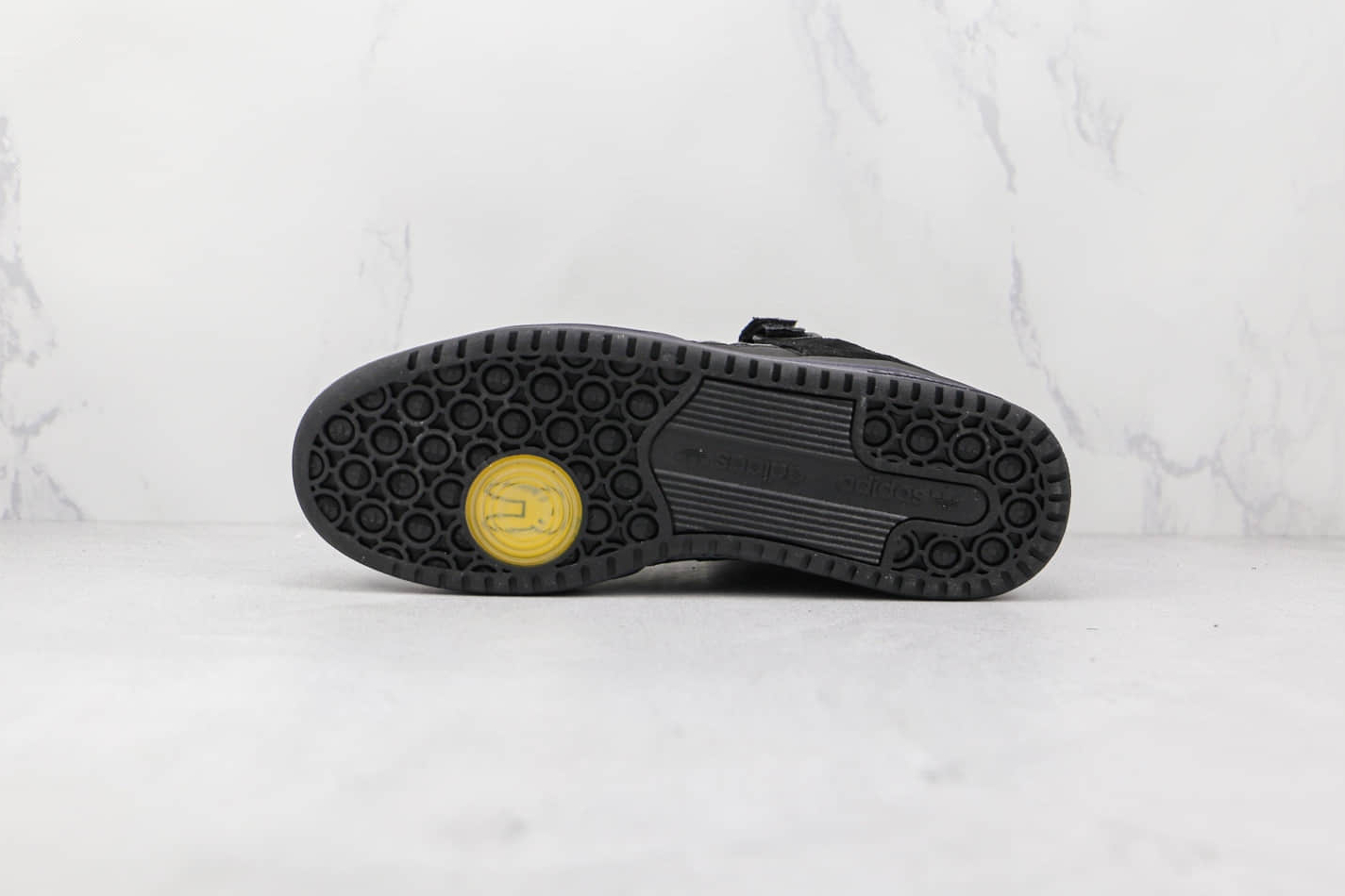 Adidas Bad Bunny x Forum Buckle Low 'Back To School' GW5021 - Limited Edition Collaboration Sneakers Adidas Bad Bunny x Forum Buckle Low 'Back To School' GW5021 - Limited Edition Collaboration Sneakers