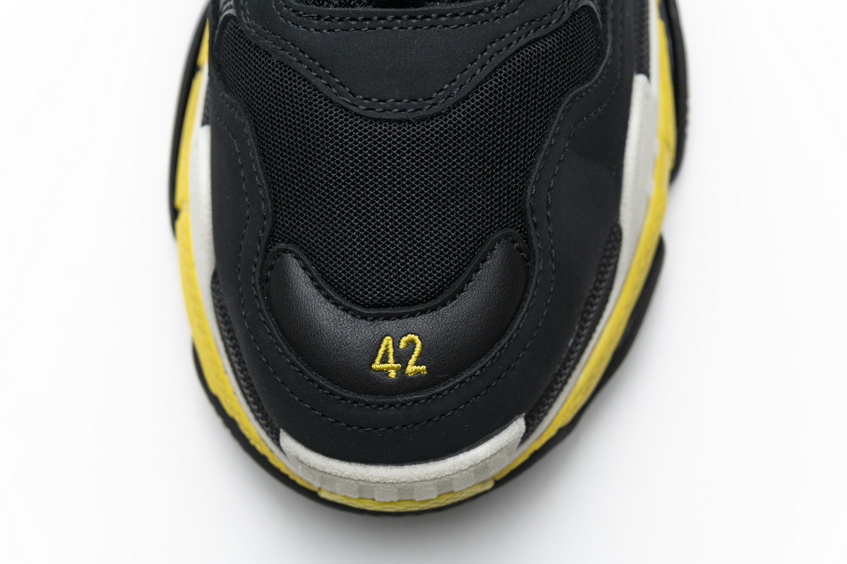Balenciaga Triple S Black Yellow 483513 W06E1 1078 - Stylish and Trendy Footwear Balenciaga Triple S Black Yellow 483513 W06E1 1078 - Stylish and Trendy Footwear
