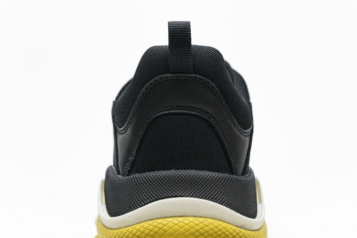 Balenciaga Triple S Black Yellow 483513 W06E1 1078 - Stylish and Trendy Footwear Balenciaga Triple S Black Yellow 483513 W06E1 1078 - Stylish and Trendy Footwear