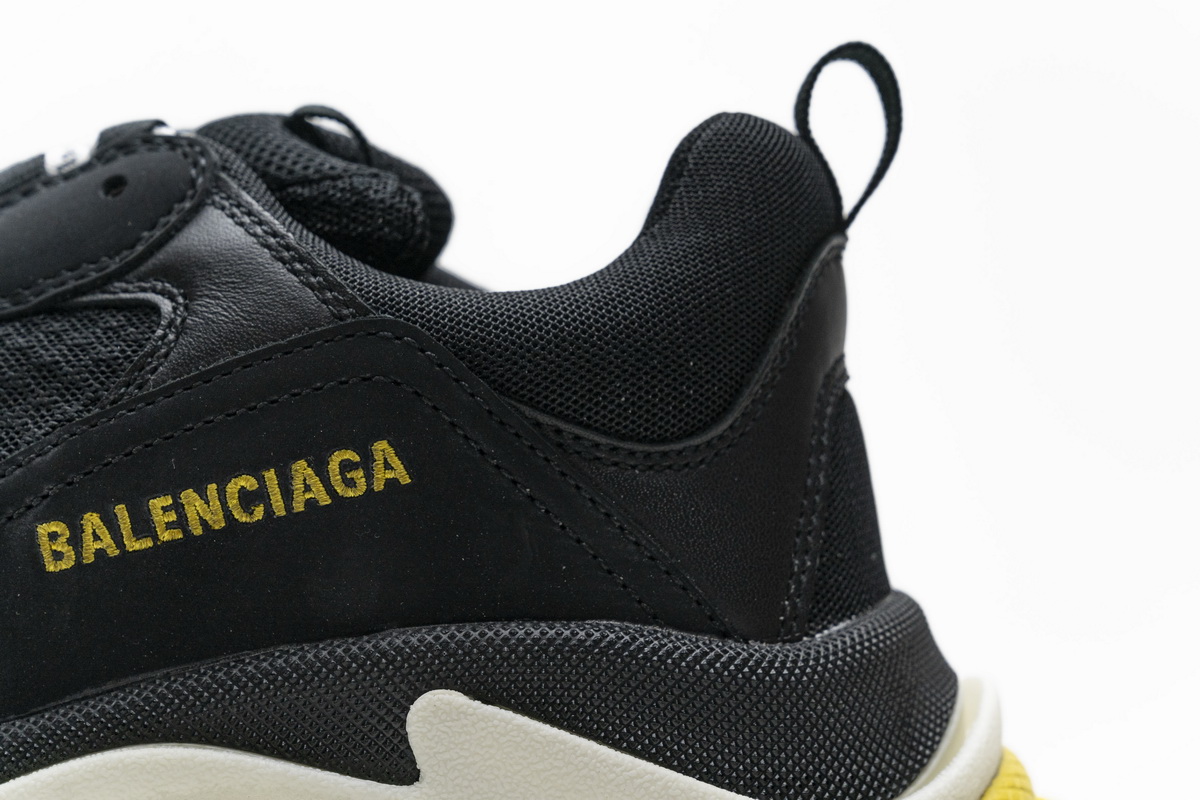 Balenciaga Triple S Black Yellow 483513 W06E1 1078 - Stylish and Trendy Footwear Balenciaga Triple S Black Yellow 483513 W06E1 1078 - Stylish and Trendy Footwear