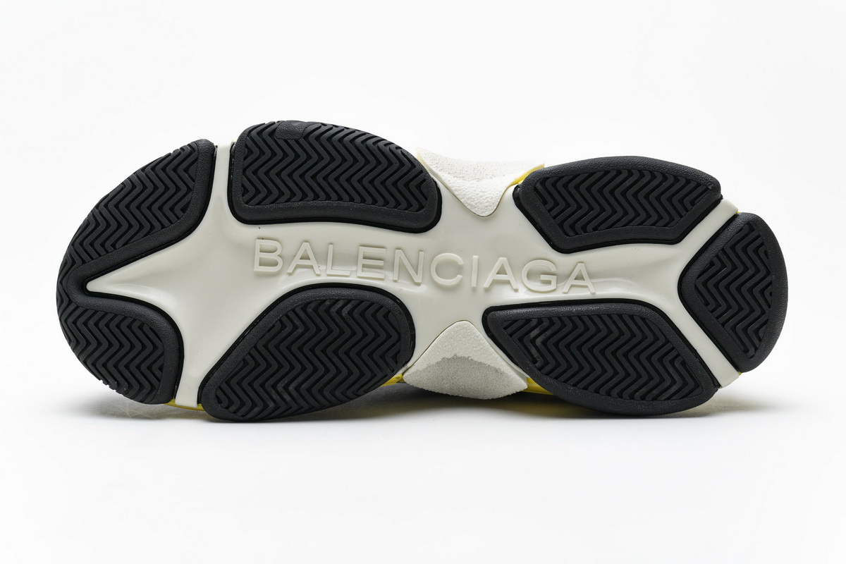 Balenciaga Triple S Black Yellow 483513 W06E1 1078 - Stylish and Trendy Footwear Balenciaga Triple S Black Yellow 483513 W06E1 1078 - Stylish and Trendy Footwear