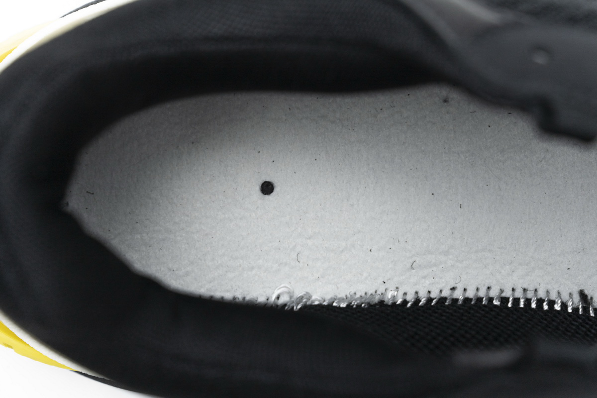 Balenciaga Triple S Black Yellow 483513 W06E1 1078 - Stylish and Trendy Footwear Balenciaga Triple S Black Yellow 483513 W06E1 1078 - Stylish and Trendy Footwear