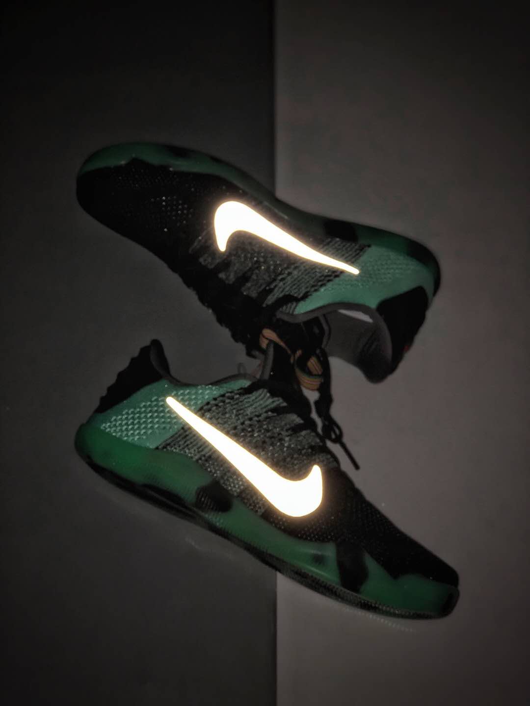 Nike Kobe 11 Elite Low All Star Green Glow Men Shoes Flyknit 822521 305 - Premium Performance and Style Nike Kobe 11 Elite Low All Star Green Glow Men Shoes Flyknit 822521 305 - Premium Performance and Style