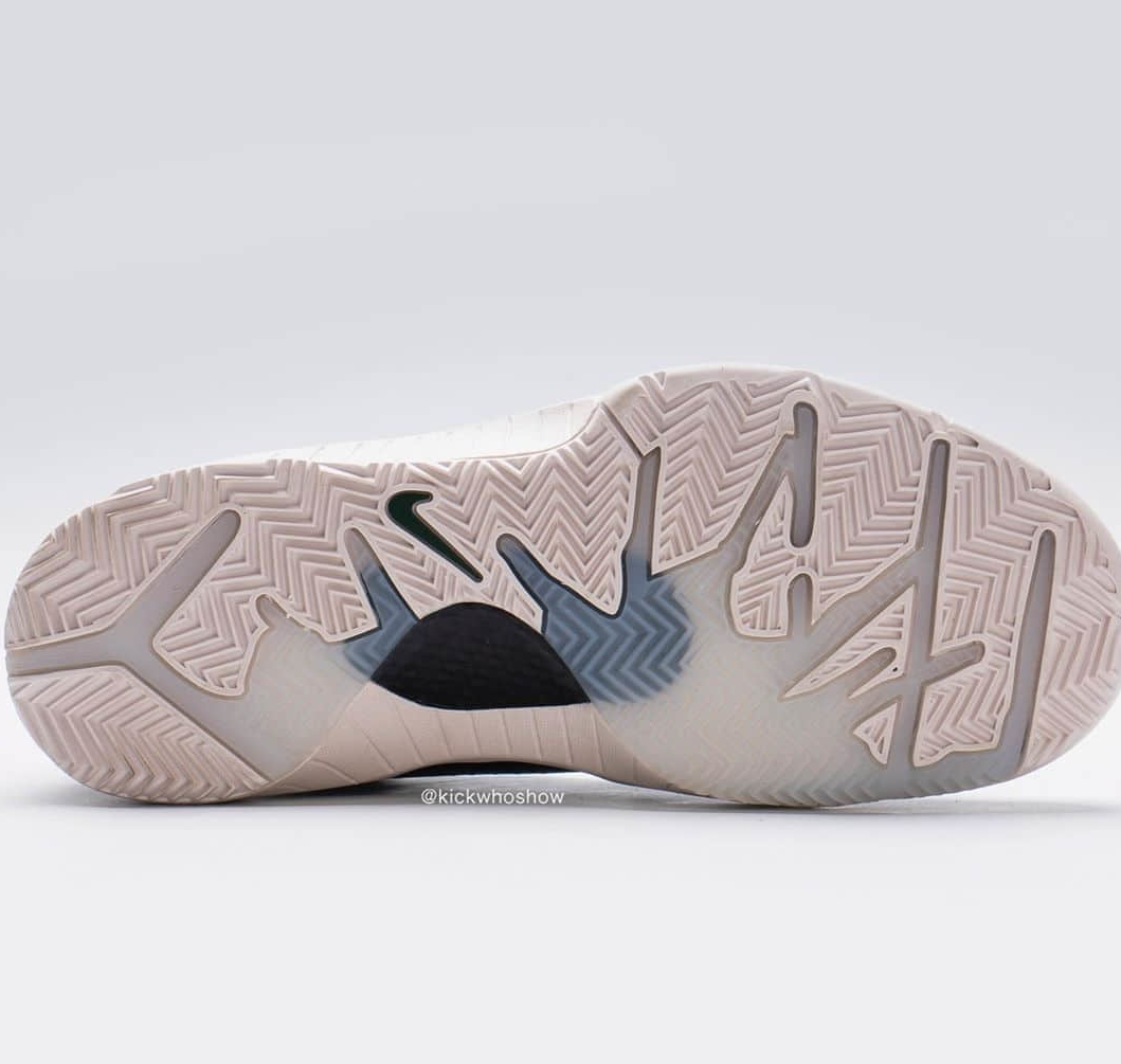 Nike Kobe 4 Protro Undefeated Milwaukee Bucks CQ3869-301 - Limited Edition Sneakers for Basketball Fans Nike Kobe 4 Protro Undefeated Milwaukee Bucks CQ3869-301 - Limited Edition Sneakers for Basketball Fans