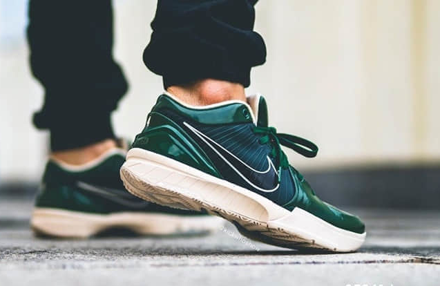 Nike Kobe 4 Protro Undefeated Milwaukee Bucks CQ3869-301 - Limited Edition Sneakers for Basketball Fans Nike Kobe 4 Protro Undefeated Milwaukee Bucks CQ3869-301 - Limited Edition Sneakers for Basketball Fans