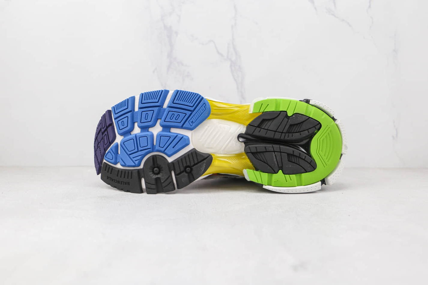 Balenciaga Runner Sneaker 'Grey' 677403W3RB68123 - Stylish and Versatile Footwear Balenciaga Runner Sneaker 'Grey' 677403W3RB68123 - Stylish and Versatile Footwear