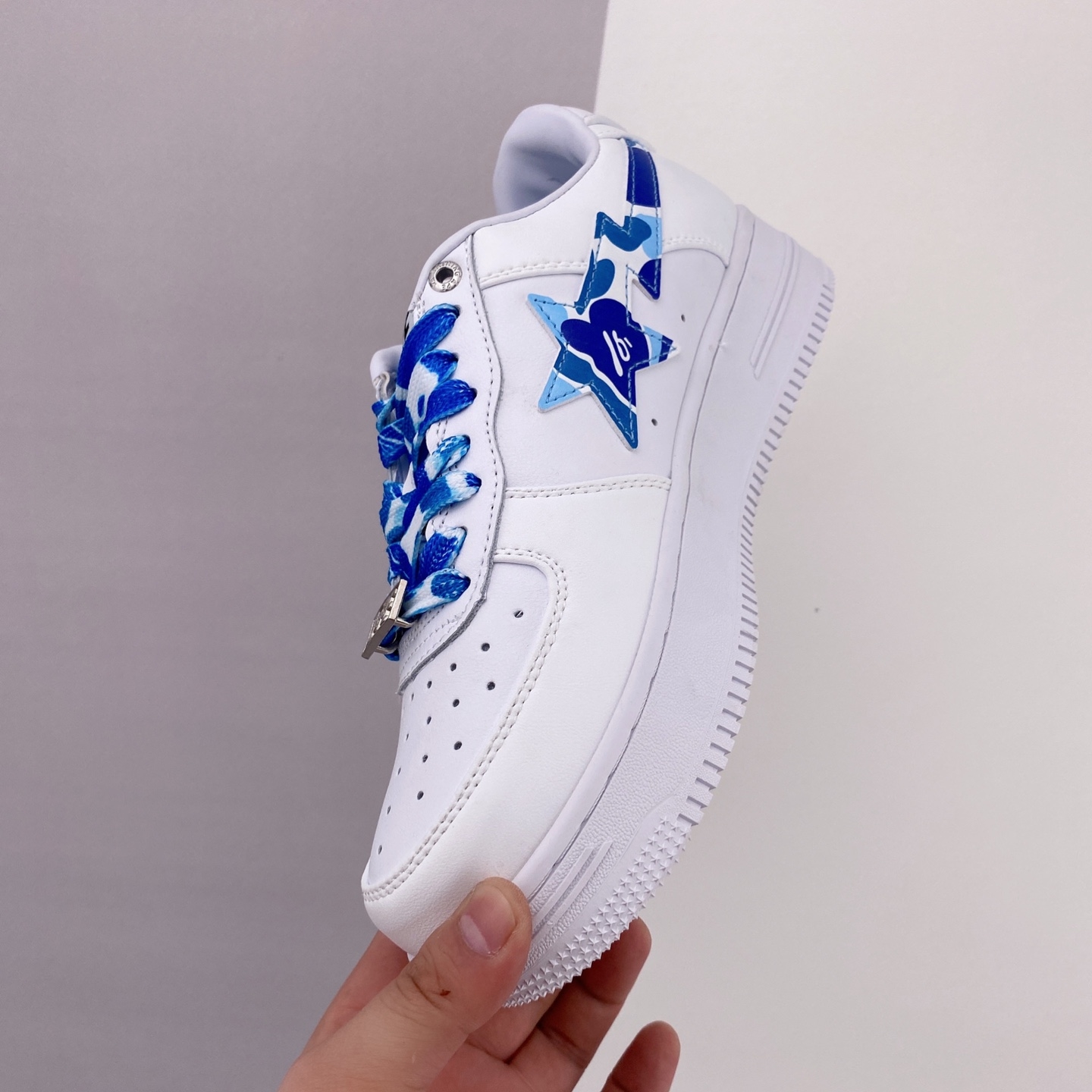 A Bathing Ape Bape Sta Low White ABC Camo Blue 1I70291009 BEI - Stylish and Versatile Sneakers A Bathing Ape Bape Sta Low White ABC Camo Blue 1I70291009 BEI - Stylish and Versatile Sneakers