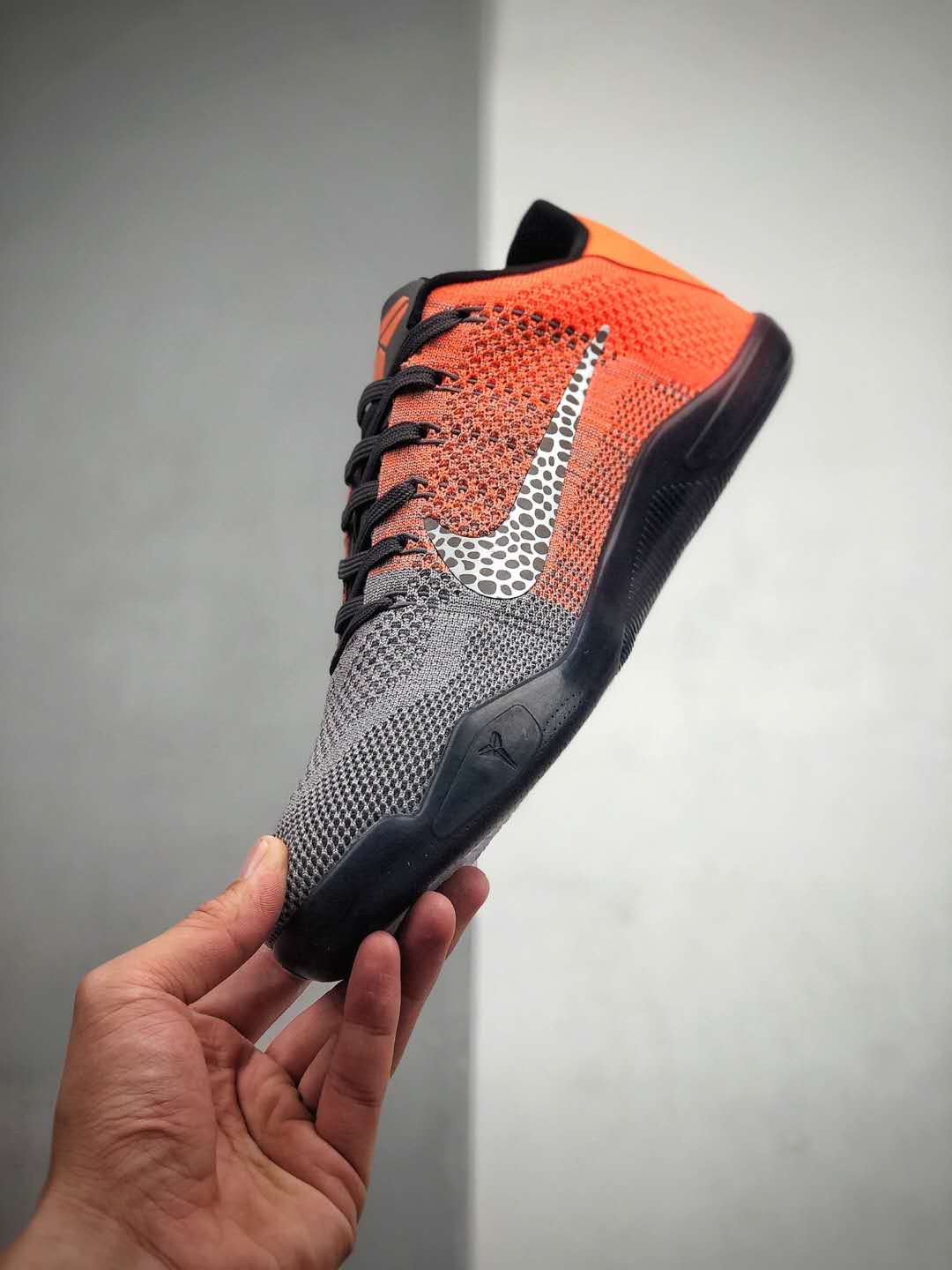 Zoom Kobe 1 FTB Sail 869451-110: Shop Kobe Bryant's Iconic Sneaker Now!