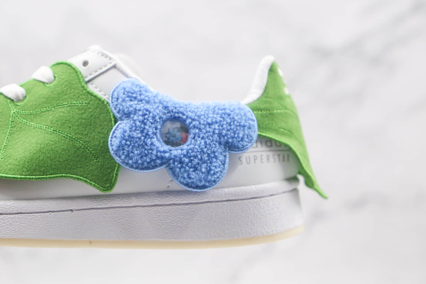 Adidas Melting Sadness x Superstar 'Bee with You Pack - Cloud White' GZ2662 - Limited Edition Collaboration Adidas Melting Sadness x Superstar 'Bee with You Pack - Cloud White' GZ2662 - Limited Edition Collaboration