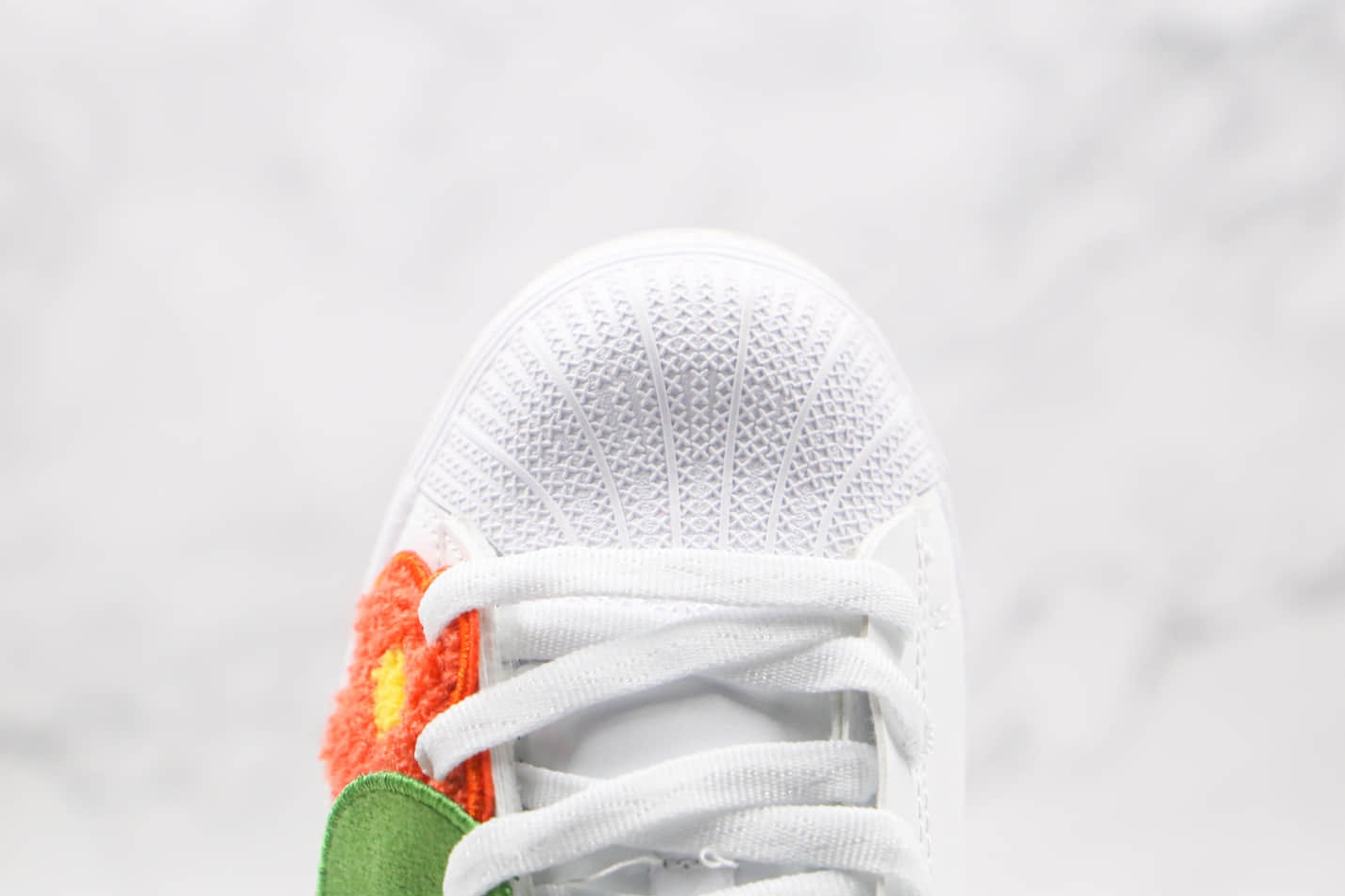 Adidas Melting Sadness x Superstar 'Bee with You Pack - Cloud White' GZ2662 - Limited Edition Collaboration Adidas Melting Sadness x Superstar 'Bee with You Pack - Cloud White' GZ2662 - Limited Edition Collaboration