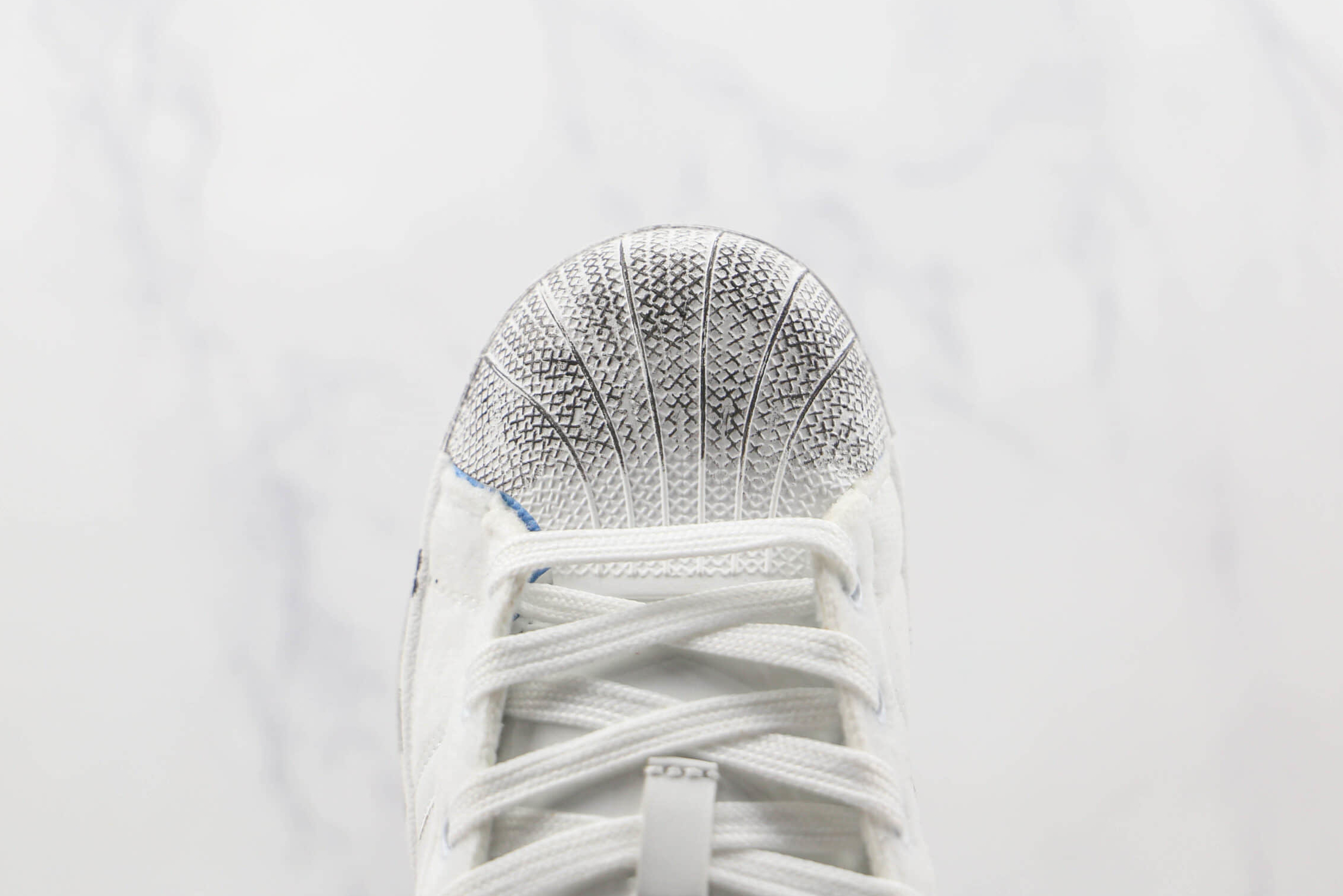 Adidas Originals Superstar Corduroy in Cloud White/Black - FZ5568