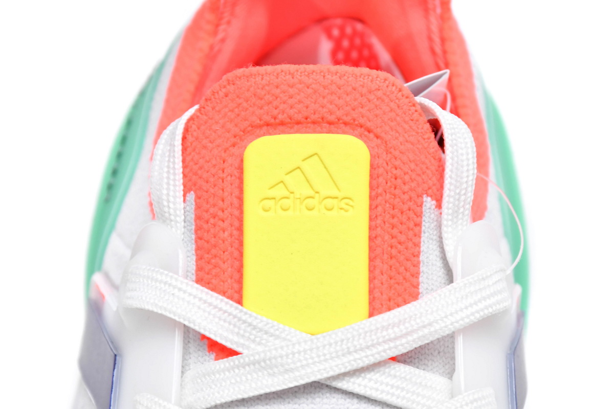 Adidas Ultra Boost 2022 Dazzling Color FY8688 - Unleash Dynamic Style!