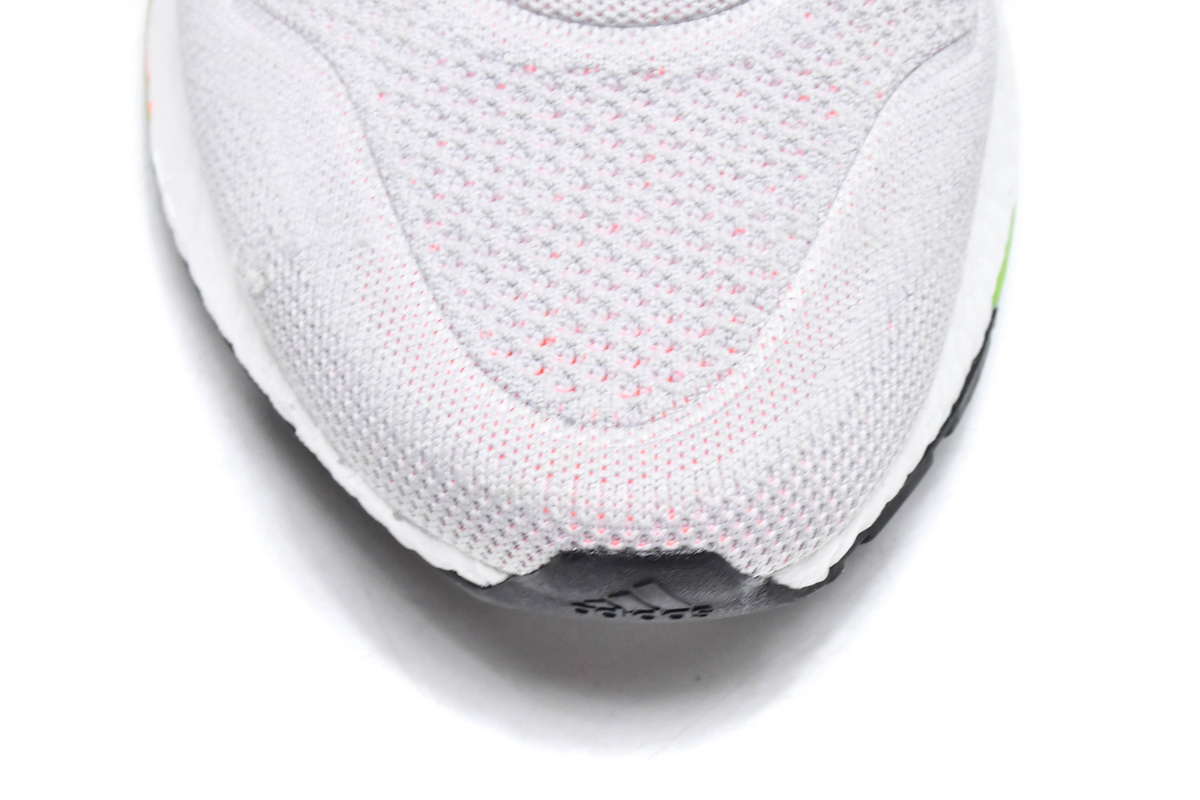 Adidas Ultra Boost 2022 Dazzling Color FY8688 - Unleash Dynamic Style!