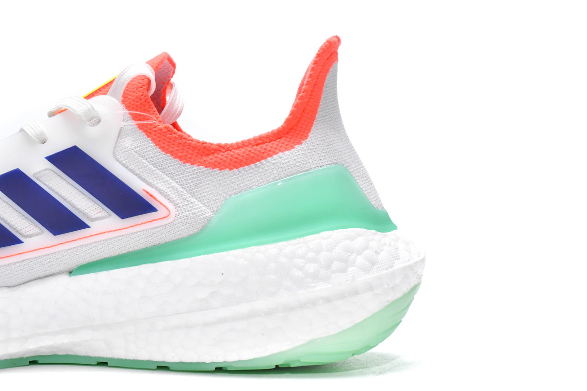 Adidas Ultra Boost 2022 Dazzling Color FY8688 - Unleash Dynamic Style!