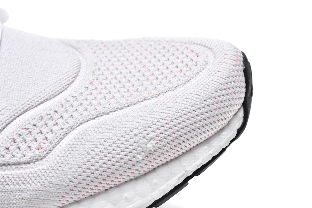 Adidas Ultra Boost 2022 Dazzling Color FY8688 - Unleash Dynamic Style!
