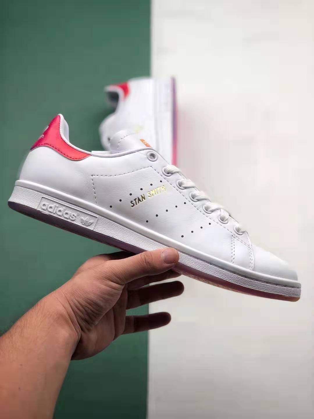 Adidas Originals Superstar 2019 Gradient Crystal Multi-Color EG8133 | Stylish and Vibrant Sneakers