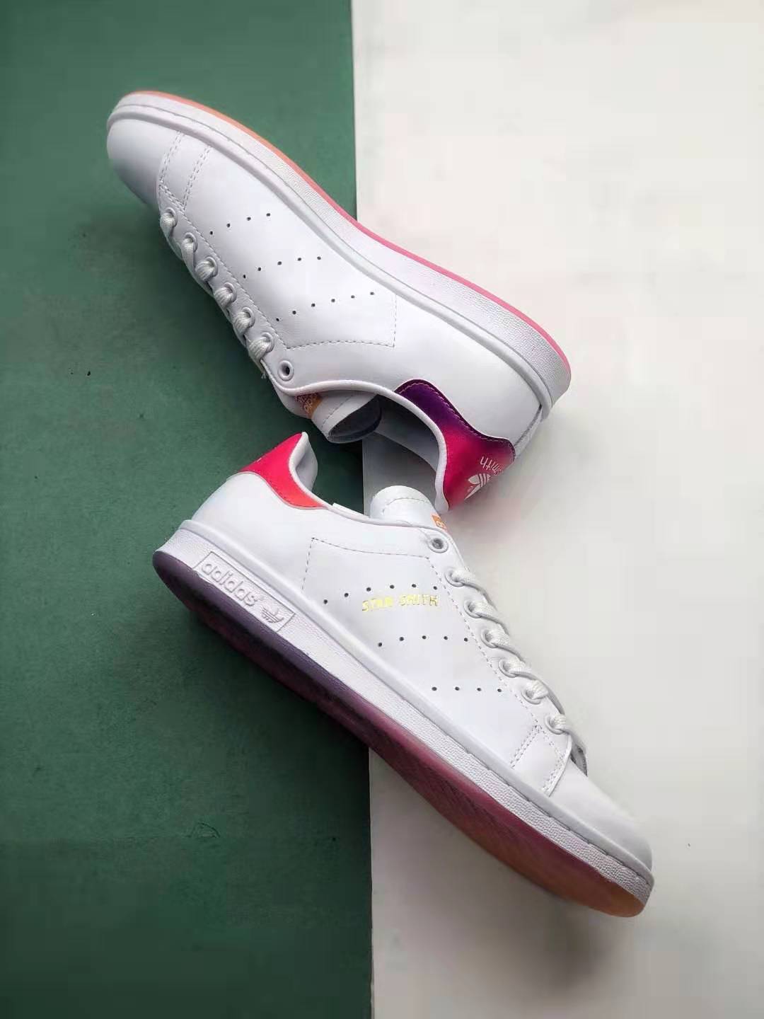 Adidas Originals Superstar 2019 Gradient Crystal Multi-Color EG8133 | Stylish and Vibrant Sneakers