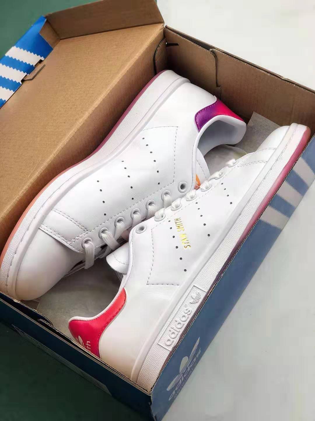 Adidas Originals Superstar 2019 Gradient Crystal Multi-Color EG8133 | Stylish and Vibrant Sneakers