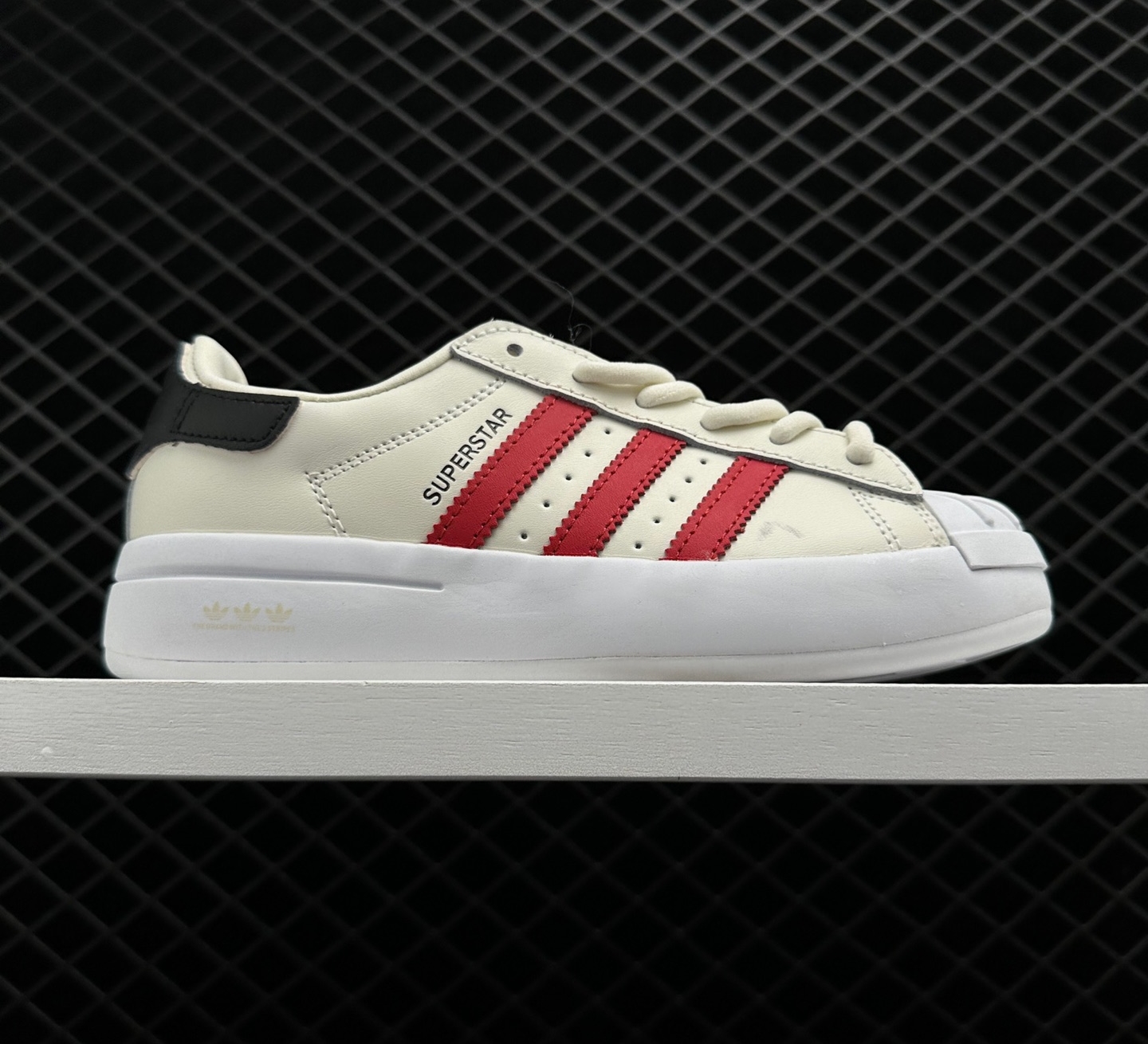 Adidas Superstar Ayoon W - Red | Top-Notch Style & Comfort