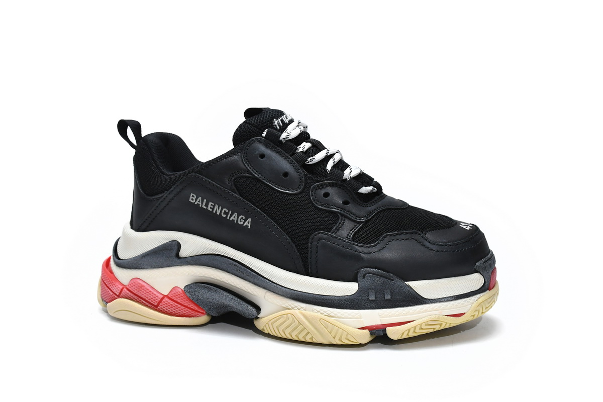 Balenciaga Triple S Sneaker Black Red 2018 | 533882 W0901 1000 Balenciaga Triple S Sneaker Black Red 2018 | 533882 W0901 1000