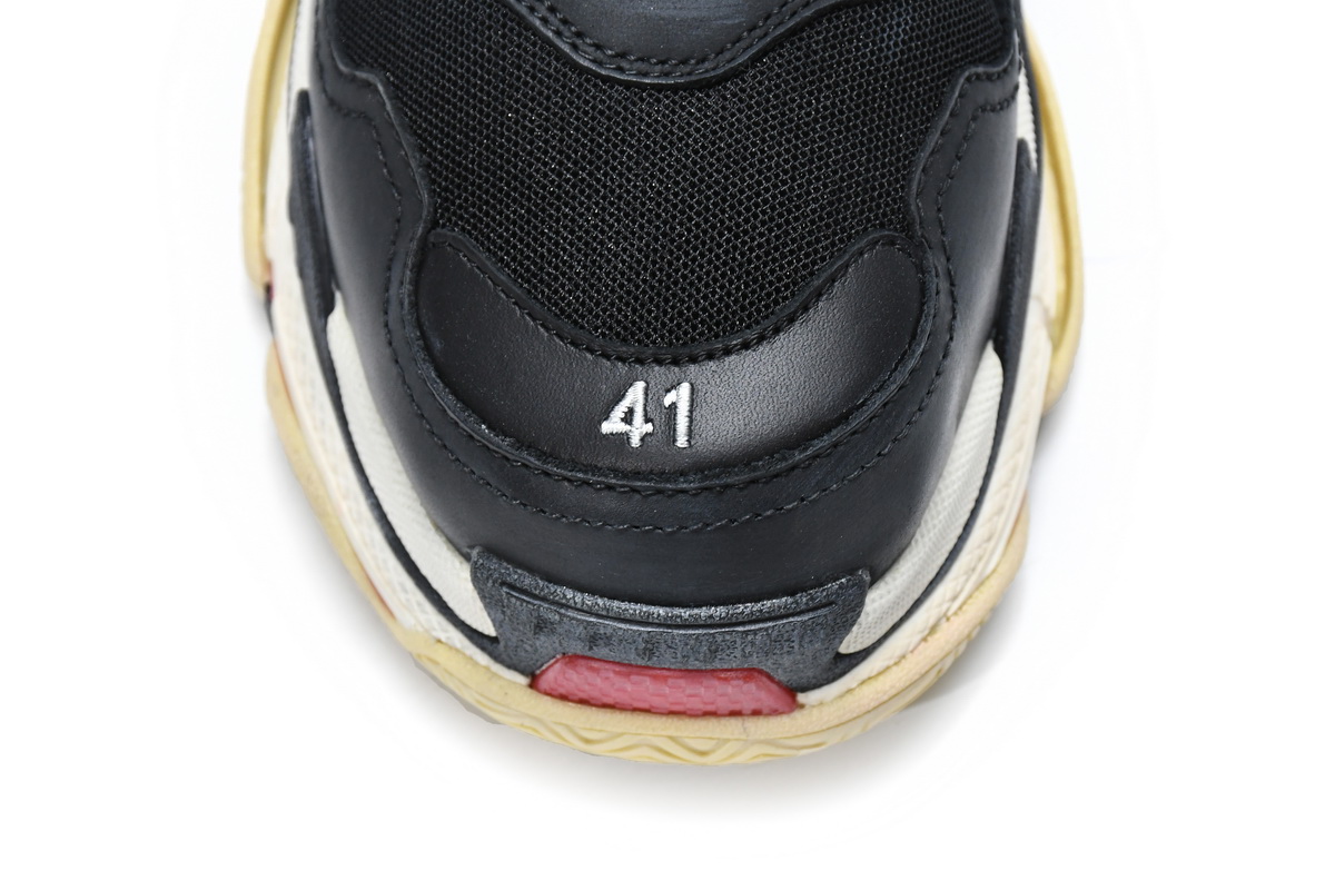 Balenciaga Triple S Sneaker Black Red 2018 | 533882 W0901 1000 Balenciaga Triple S Sneaker Black Red 2018 | 533882 W0901 1000