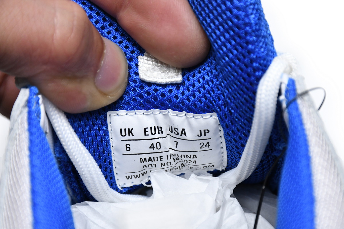 Balenciaga Triple S Sneaker 'White Blue' 541624 W090N 9169 - Exclusive and Stylish Footwear Balenciaga Triple S Sneaker 'White Blue' 541624 W090N 9169 - Exclusive and Stylish Footwear