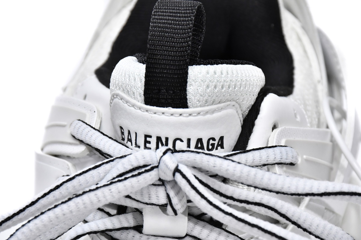 Balenciaga Track Low Cut White 542023 W3AC1 9010 | Trendy Designer Shoes Balenciaga Track Low Cut White 542023 W3AC1 9010 | Trendy Designer Shoes