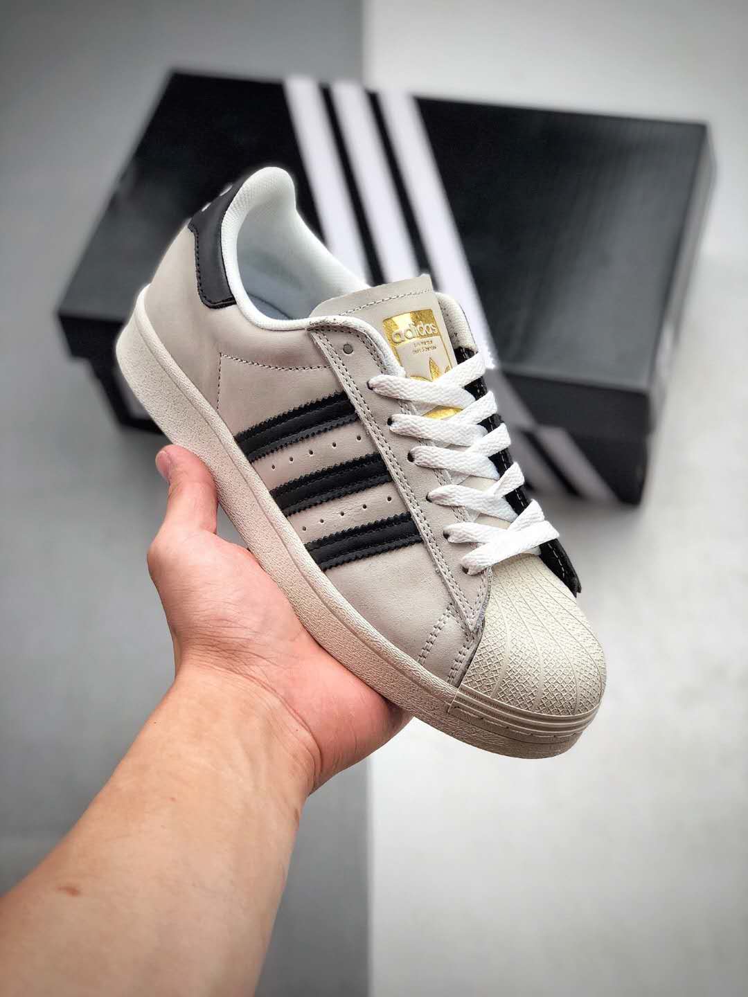 Adidas Superstar 'Split' FV0323 - Classic Style with a Unique Twist
