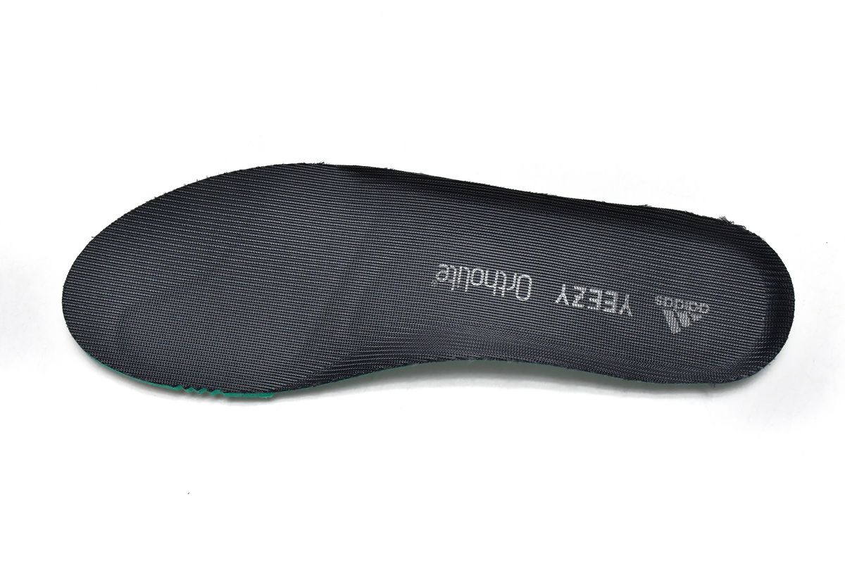 Adidas Yeezy 700 V3 'Fade Carbon' GW1814 - Shop Now! Adidas Yeezy 700 V3 'Fade Carbon' GW1814 - Shop Now!