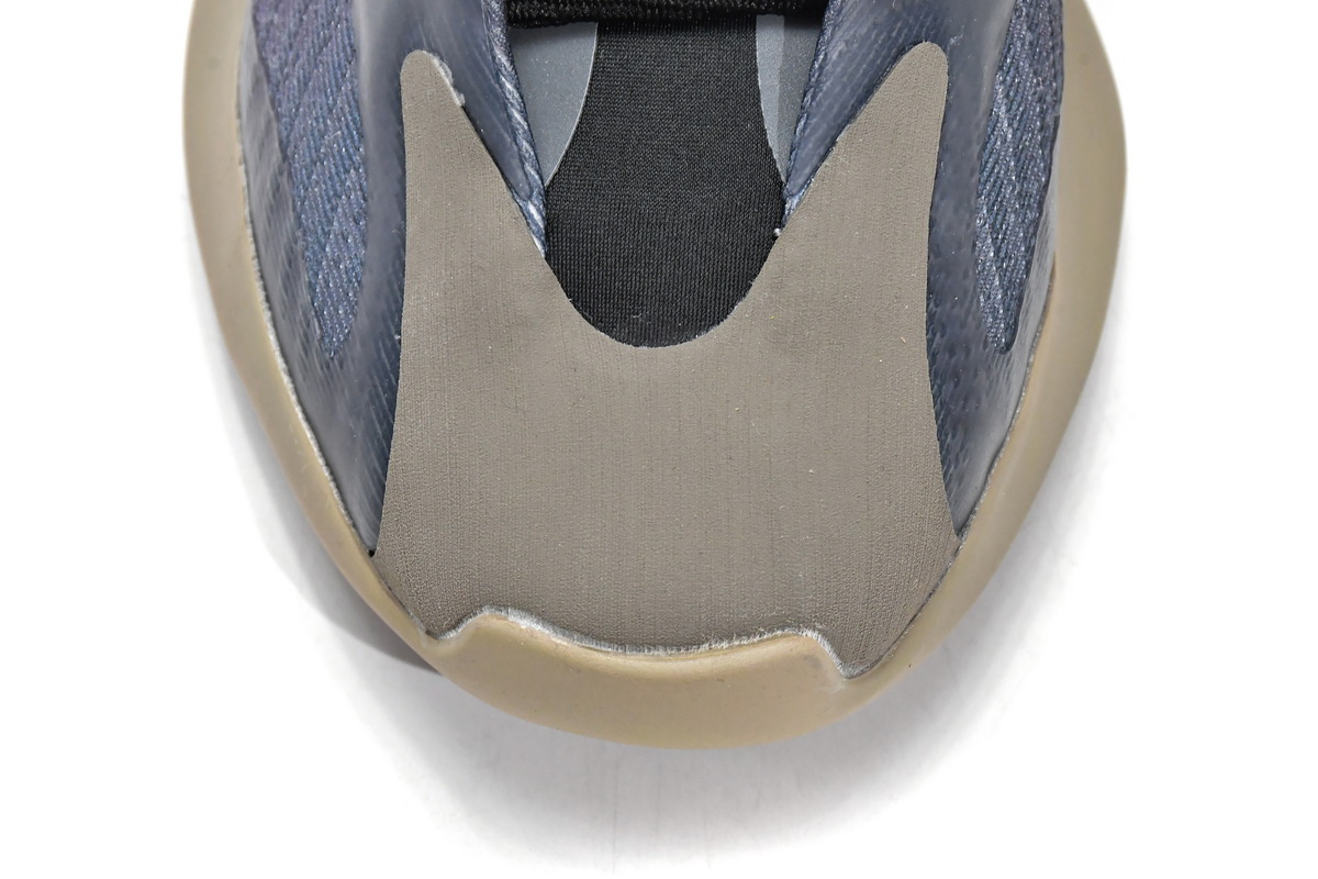 Adidas Yeezy 700 V3 'Fade Carbon' GW1814 - Shop Now! Adidas Yeezy 700 V3 'Fade Carbon' GW1814 - Shop Now!