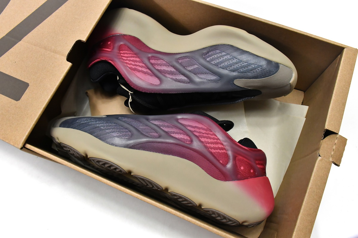 Adidas Yeezy 700 V3 'Fade Carbon' GW1814 - Shop Now! Adidas Yeezy 700 V3 'Fade Carbon' GW1814 - Shop Now!