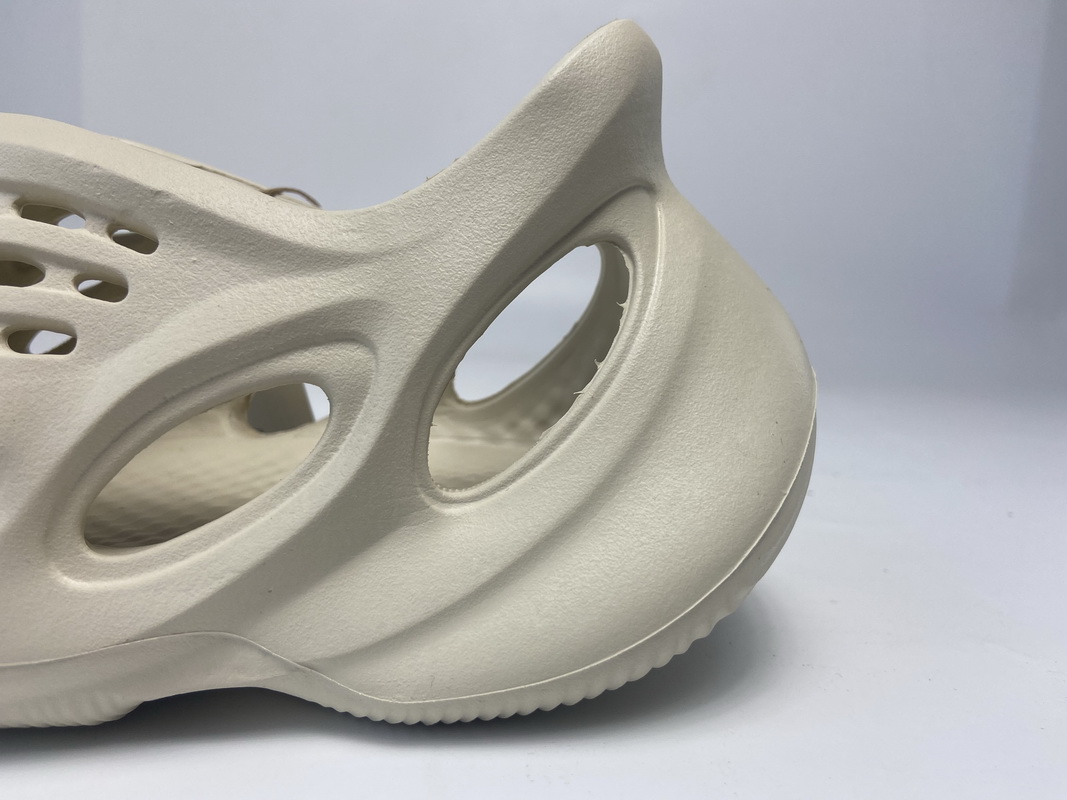 Adidas Yeezy Foam Runner 'Sand' FY4567 - Stylish and Sustainable Footwear Adidas Yeezy Foam Runner 'Sand' FY4567 - Stylish and Sustainable Footwear