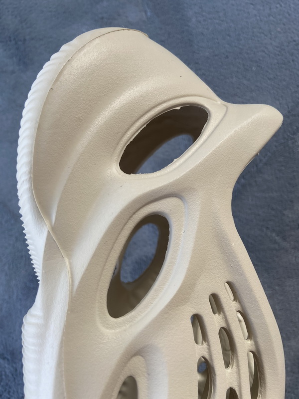 Adidas Yeezy Foam Runner 'Sand' FY4567 - Stylish and Sustainable Footwear Adidas Yeezy Foam Runner 'Sand' FY4567 - Stylish and Sustainable Footwear