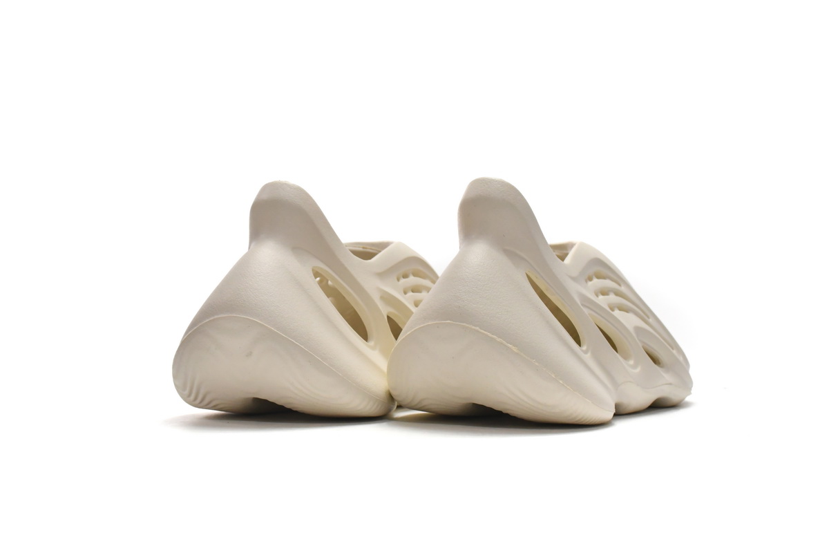 Adidas Yeezy Foam Runner 'Sand' FY4567 - Stylish and Sustainable Footwear Adidas Yeezy Foam Runner 'Sand' FY4567 - Stylish and Sustainable Footwear