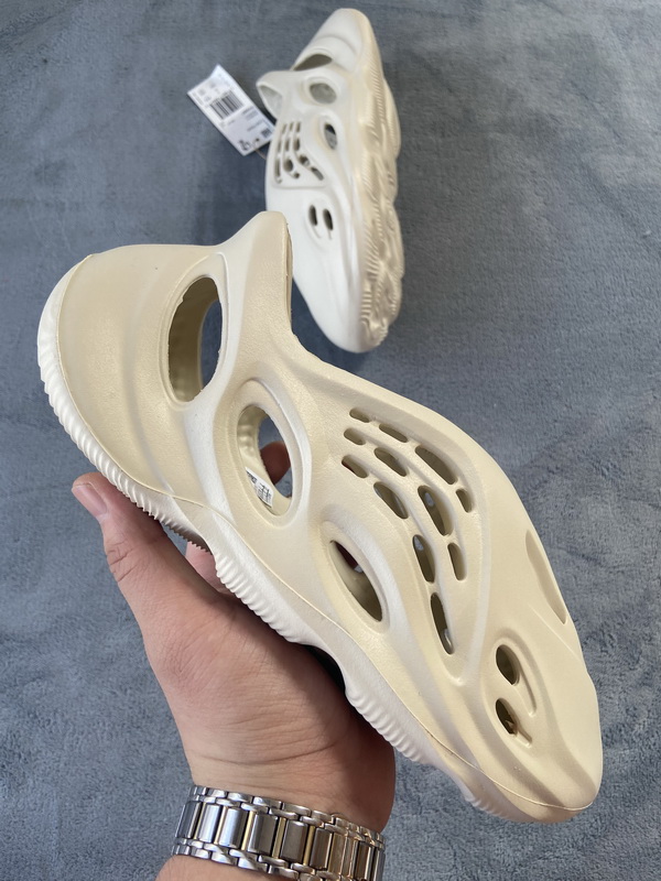 Adidas Yeezy Foam Runner 'Sand' FY4567 - Stylish and Sustainable Footwear Adidas Yeezy Foam Runner 'Sand' FY4567 - Stylish and Sustainable Footwear