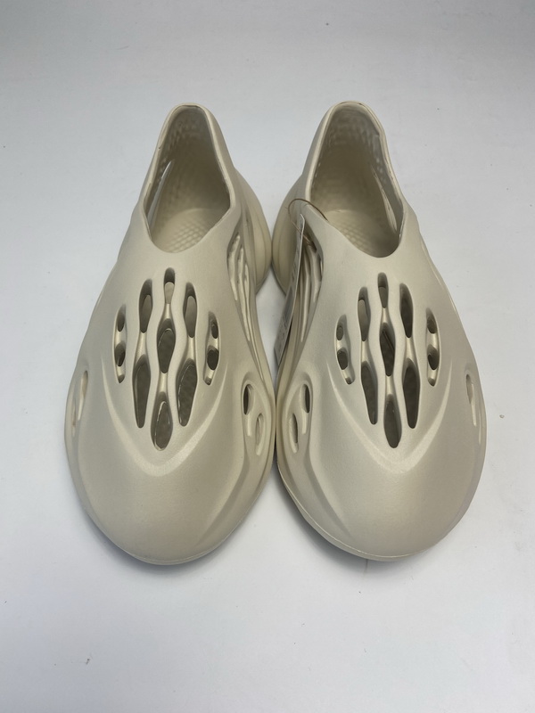 Adidas Yeezy Foam Runner 'Sand' FY4567 - Stylish and Sustainable Footwear Adidas Yeezy Foam Runner 'Sand' FY4567 - Stylish and Sustainable Footwear