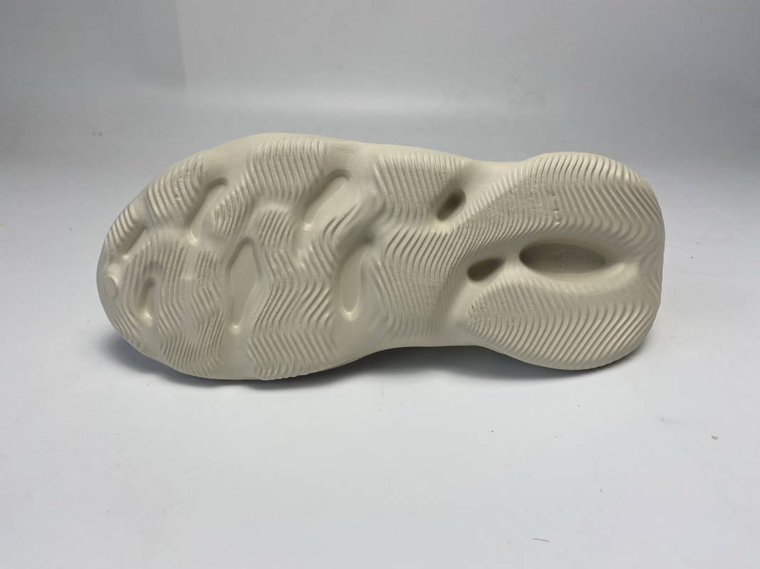 Adidas Yeezy Foam Runner 'Sand' FY4567 - Stylish and Sustainable Footwear Adidas Yeezy Foam Runner 'Sand' FY4567 - Stylish and Sustainable Footwear