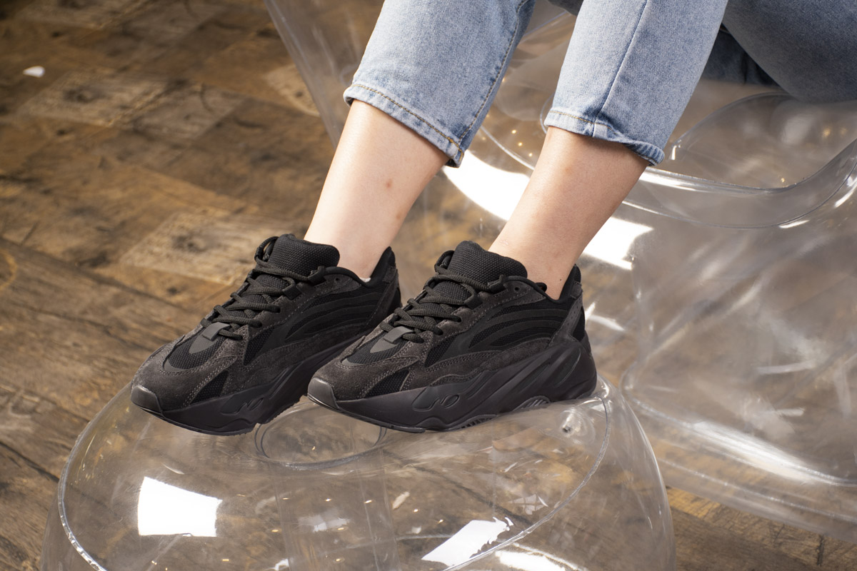 Adidas Yeezy Boost 700 V2 'Vanta' FU6684 - Stylish and Sleek Sneakers Adidas Yeezy Boost 700 V2 'Vanta' FU6684 - Stylish and Sleek Sneakers