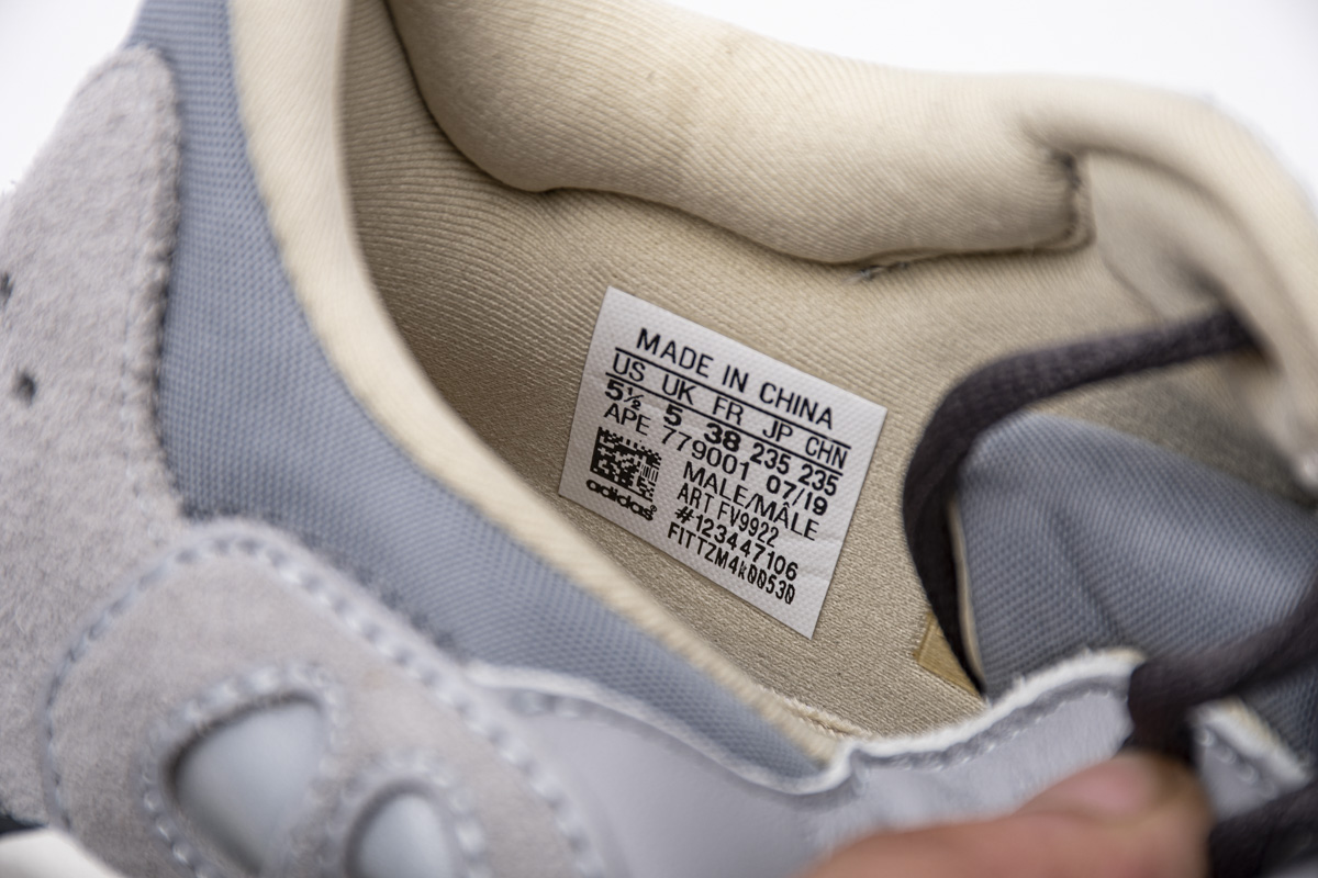 Adidas Yeezy Boost 700 'Magnet' FV9922 - Ultimate Style & Comfort Adidas Yeezy Boost 700 'Magnet' FV9922 - Ultimate Style & Comfort