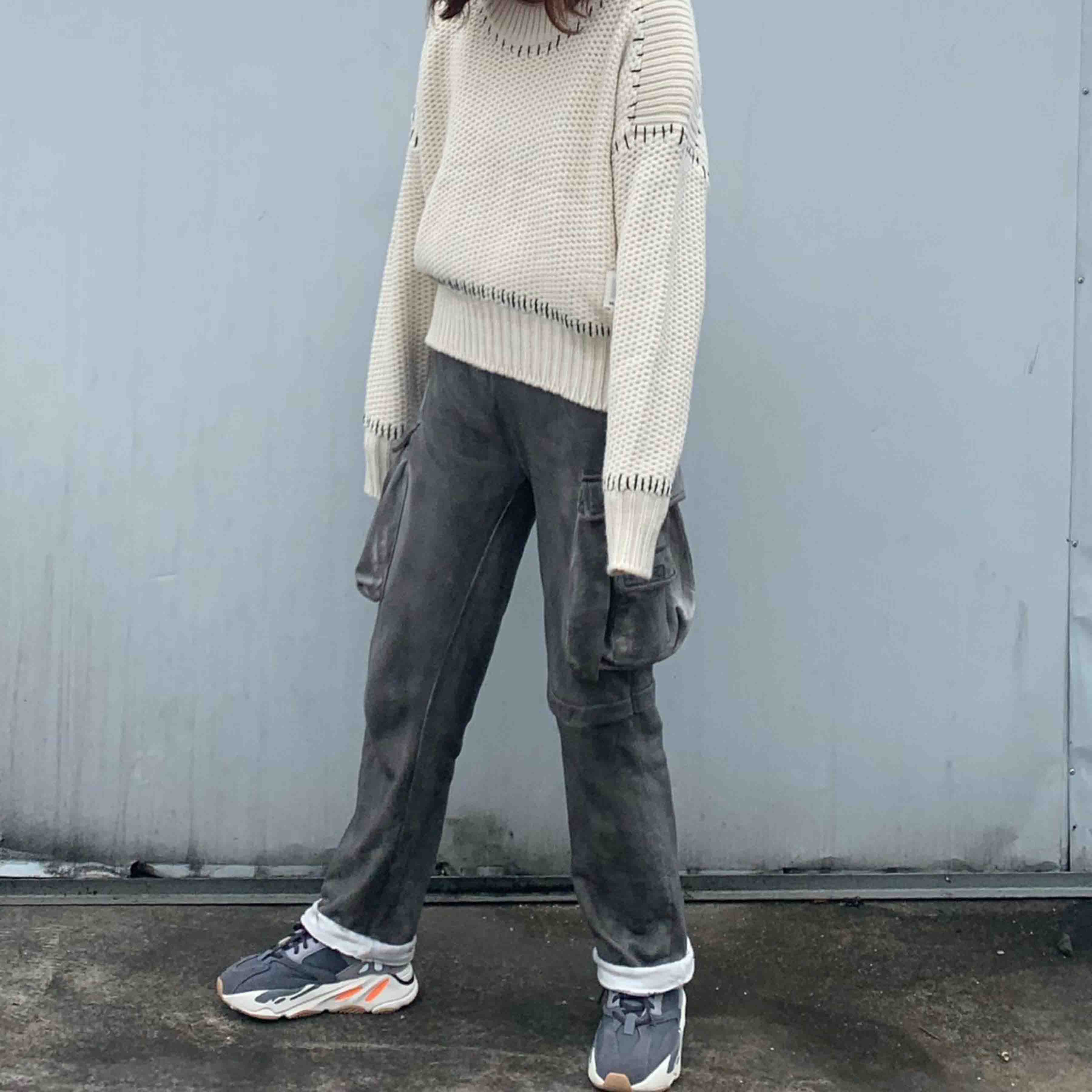 Adidas Yeezy Boost 700 'Magnet' FV9922 - Ultimate Style & Comfort Adidas Yeezy Boost 700 'Magnet' FV9922 - Ultimate Style & Comfort