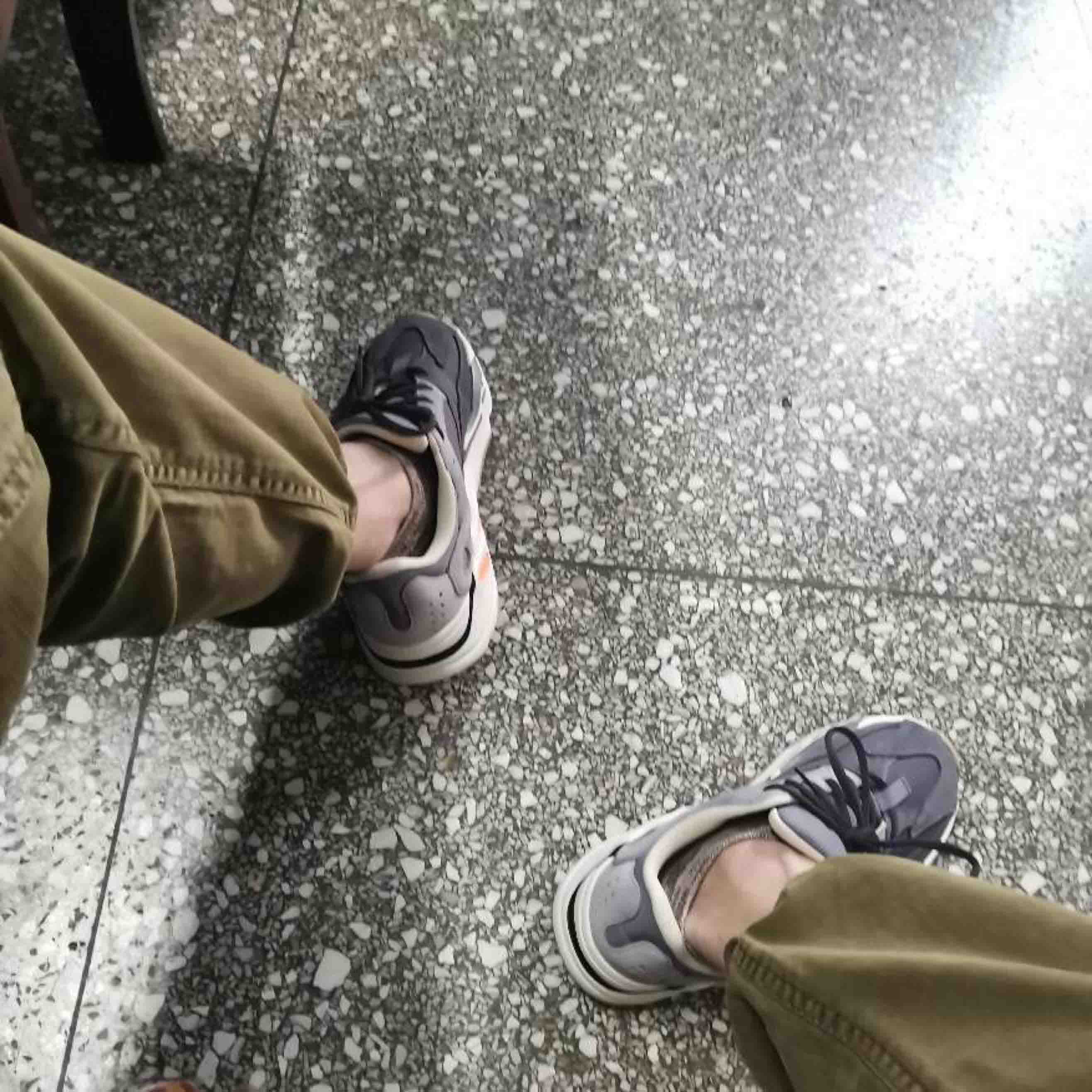 Adidas Yeezy Boost 700 'Magnet' FV9922 - Ultimate Style & Comfort Adidas Yeezy Boost 700 'Magnet' FV9922 - Ultimate Style & Comfort