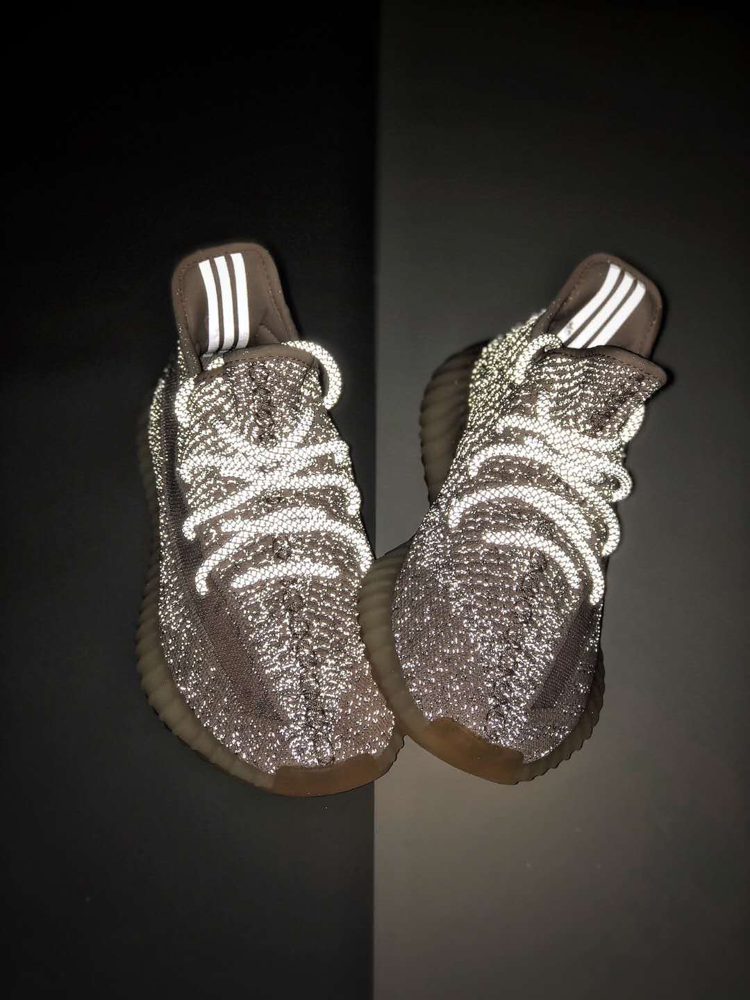 Adidas Yeezy Boost 350 V2 Synth Reflective FV5666 - Premium Sneakers Available Now! Adidas Yeezy Boost 350 V2 Synth Reflective FV5666 - Premium Sneakers Available Now!