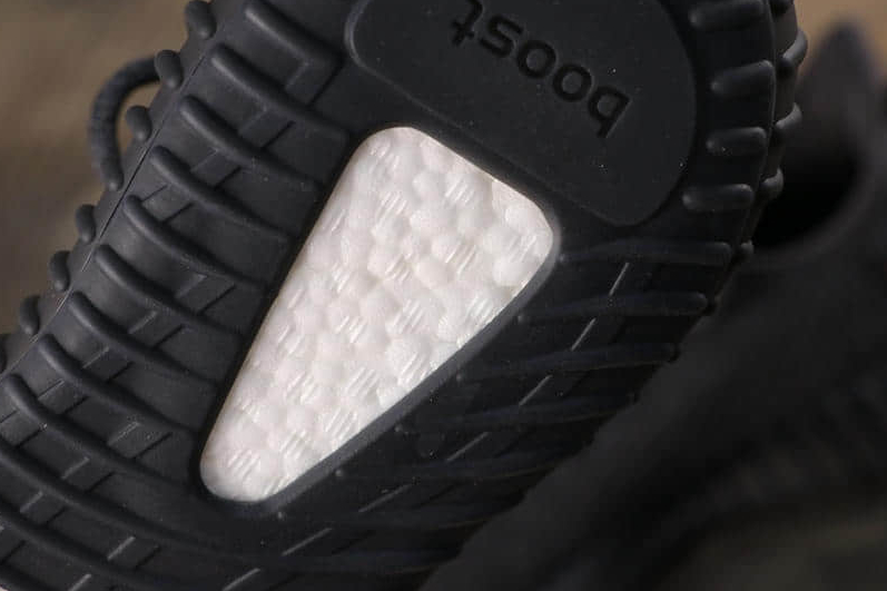 Adidas Yeezy Boost 350 V2 'Black Reflective' FU9007 - Premium Sneakers Adidas Yeezy Boost 350 V2 'Black Reflective' FU9007 - Premium Sneakers