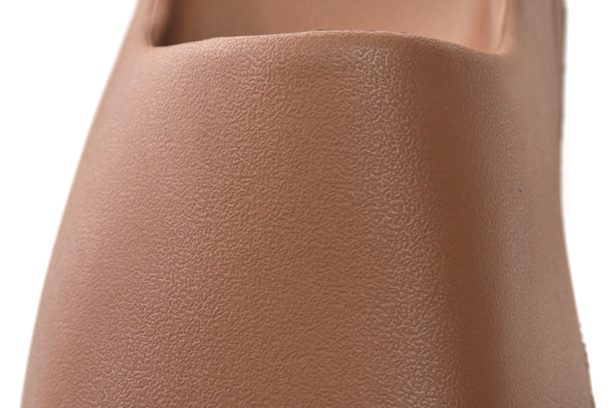 Adidas Yeezy Slides 'Flax' FZ5896 - Stylish and Comfortable Footwear Adidas Yeezy Slides 'Flax' FZ5896 - Stylish and Comfortable Footwear