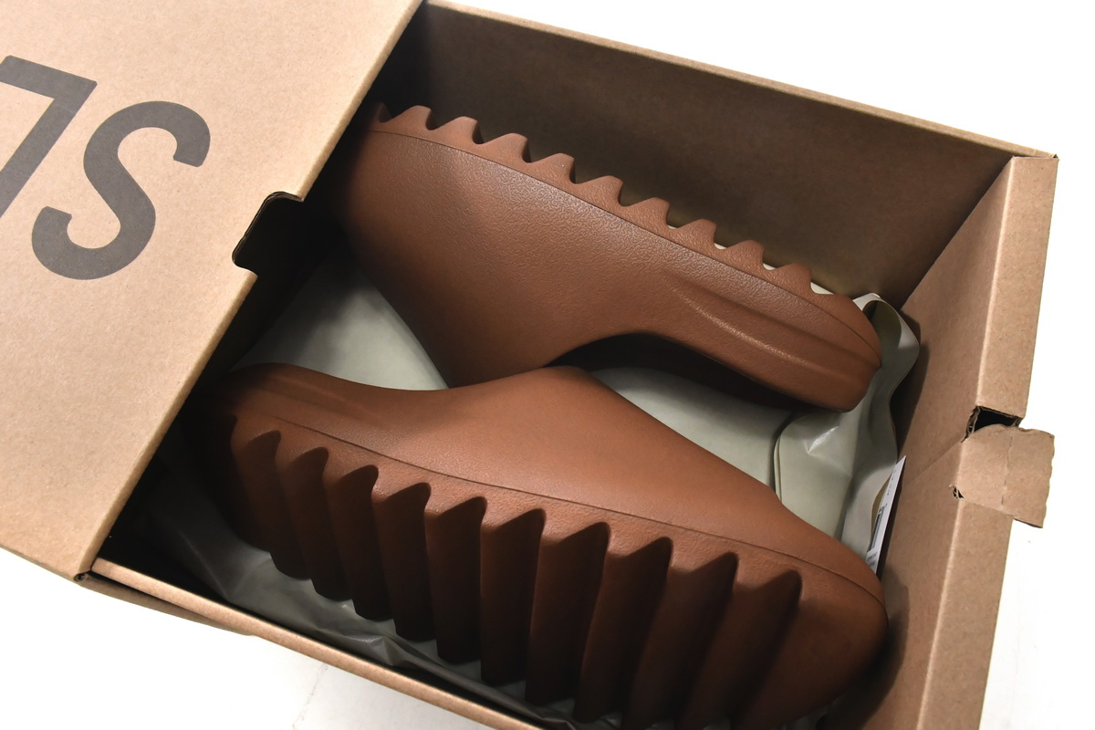 Adidas Yeezy Slides 'Flax' FZ5896 - Stylish and Comfortable Footwear Adidas Yeezy Slides 'Flax' FZ5896 - Stylish and Comfortable Footwear