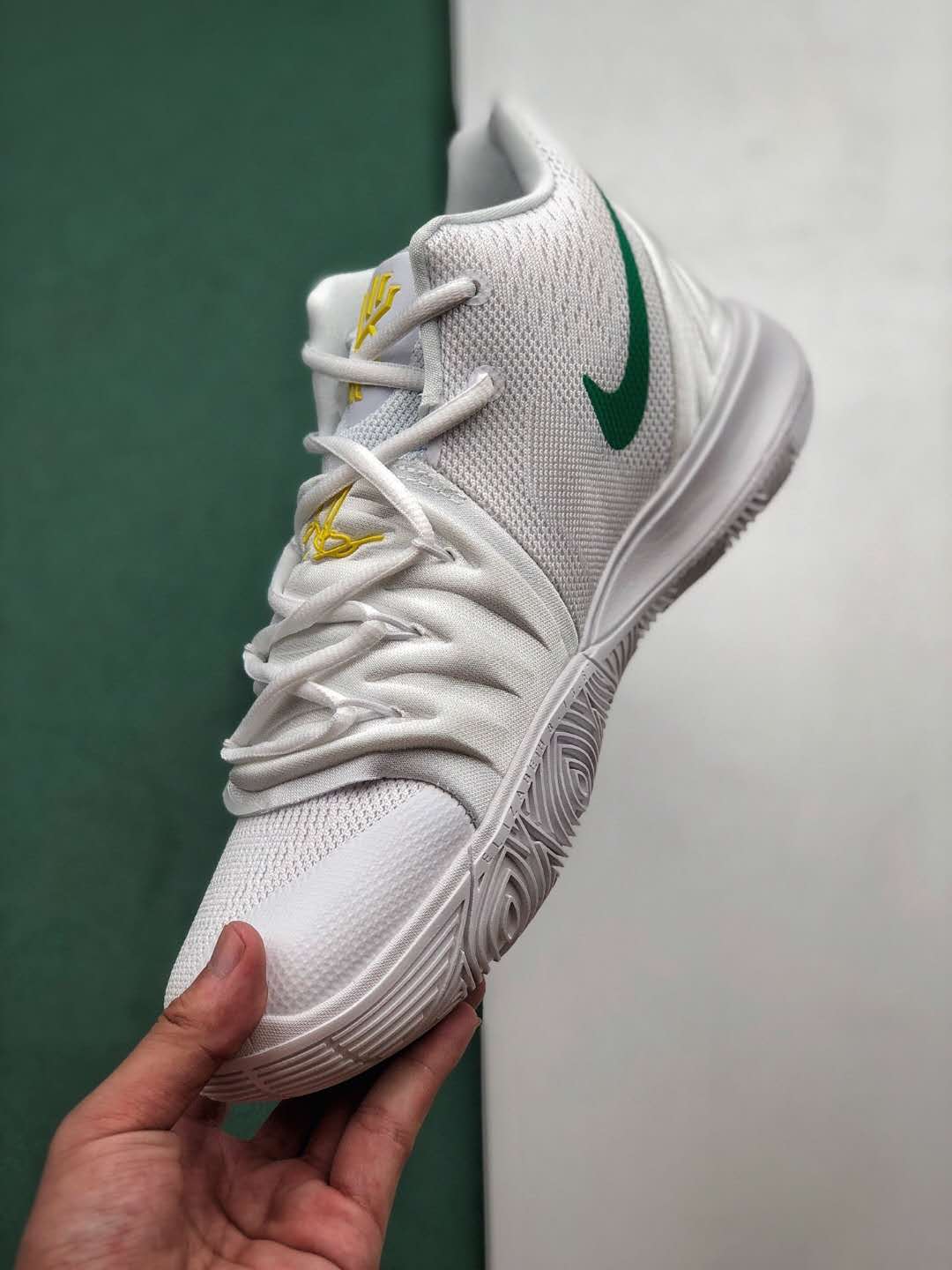 Nike Kyrie V 5 EP Hot Melt Color Matching Basketball Shoes Sale Nike Kyrie V 5 EP Hot Melt Color Matching Basketball Shoes Sale