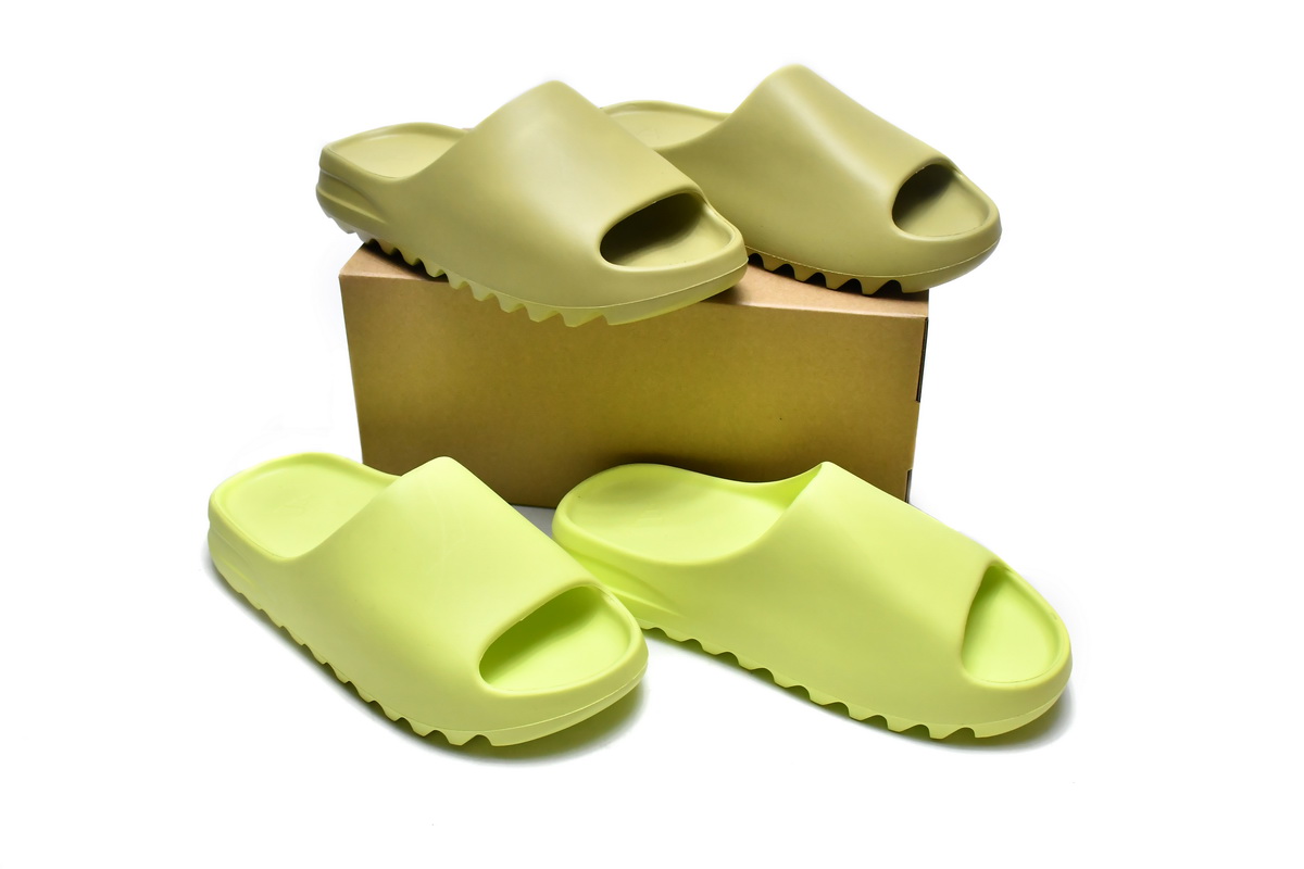 Adidas Yeezy Slides 'Pure' GZ5554 - Sleek and Comfortable Footwear Adidas Yeezy Slides 'Pure' GZ5554 - Sleek and Comfortable Footwear