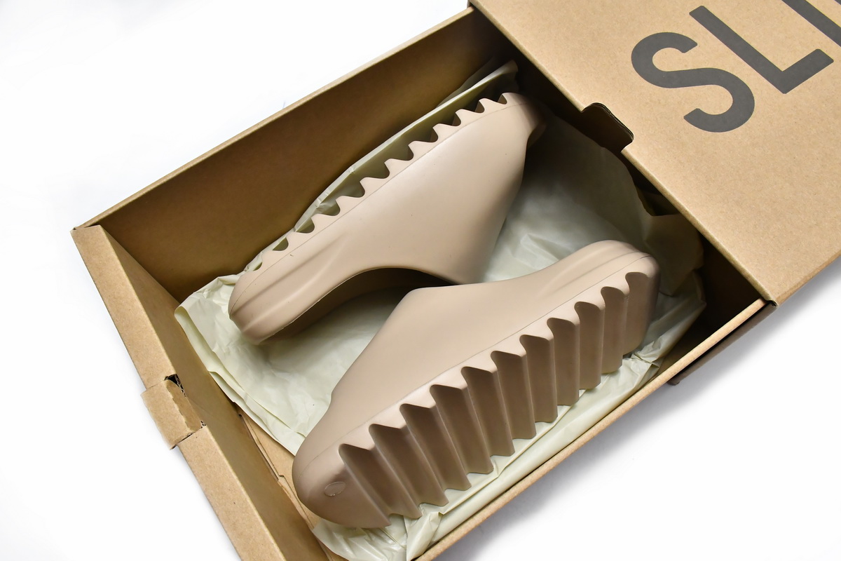 Adidas Yeezy Slides 'Pure' GZ5554 - Sleek and Comfortable Footwear Adidas Yeezy Slides 'Pure' GZ5554 - Sleek and Comfortable Footwear