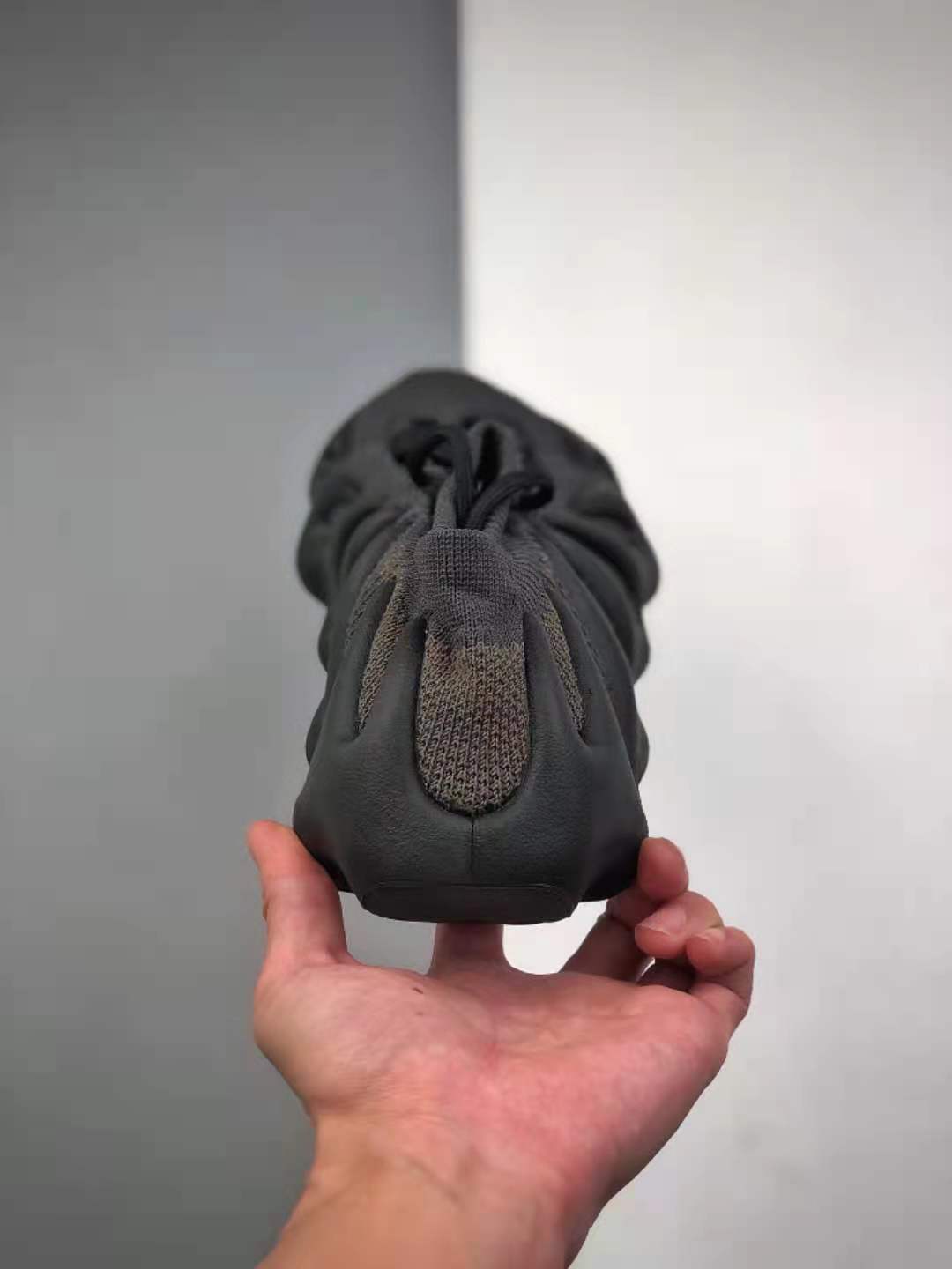Adidas Yeezy 450 'Dark Slate' GY5368 - Limited Edition Sneakers Adidas Yeezy 450 'Dark Slate' GY5368 - Limited Edition Sneakers